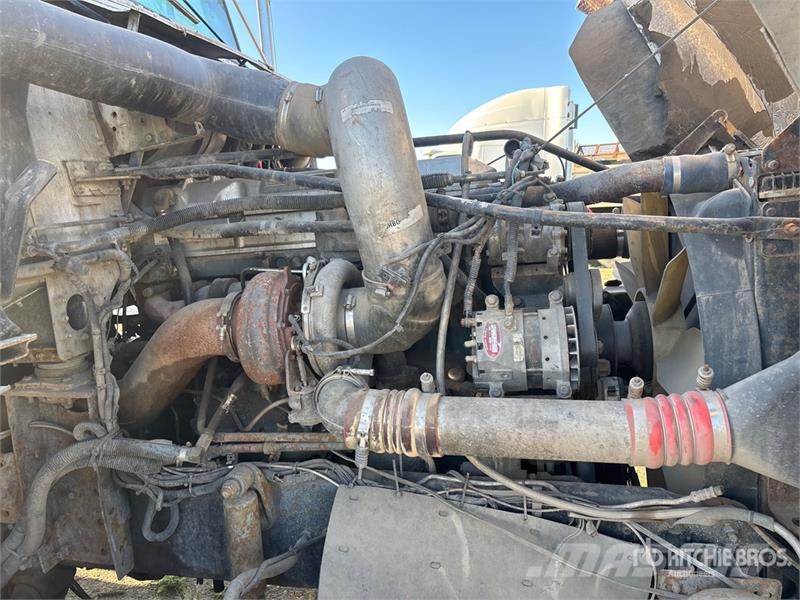 Freightliner FLD 120SD Влекачи
