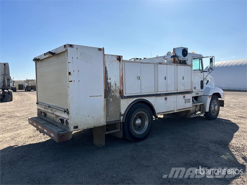 Freightliner FLD112 4x2 Fuel and Lube Truck Tovornjaki cisterne
