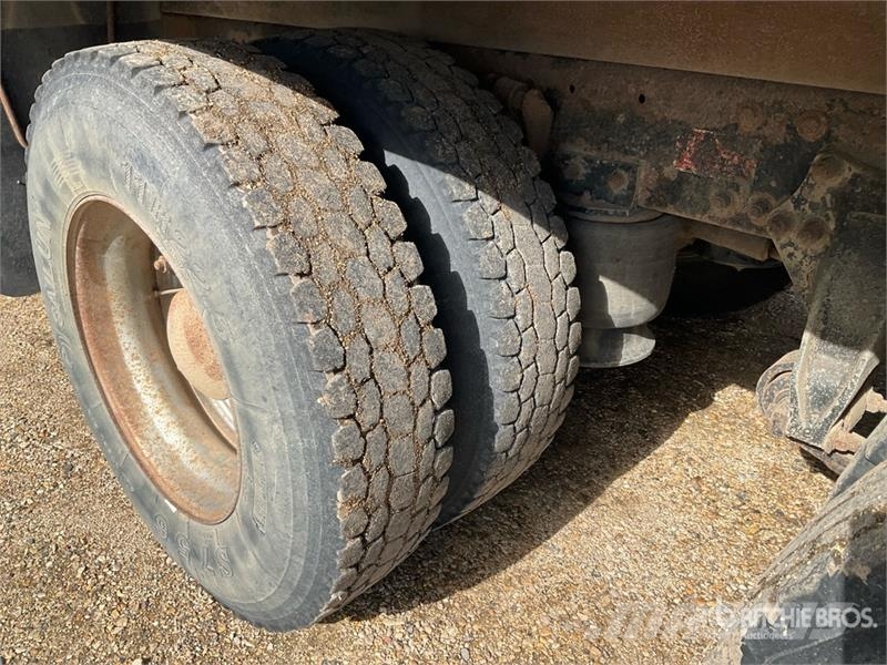 Freightliner FLD112 6x4 Grain Truck Poljoprivredni / kamioni za žitarice