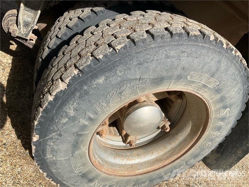 Freightliner FLD112 6x4 Grain Truck Poljoprivredni / kamioni za žitarice