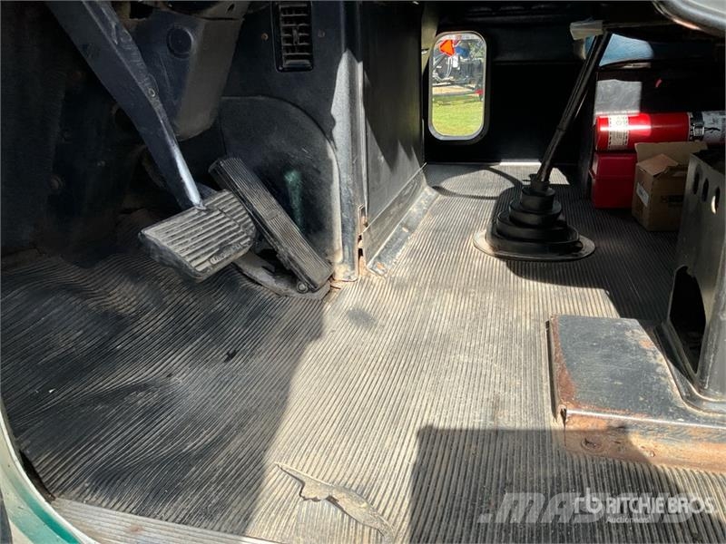 Freightliner FLD112 6x4 Grain Truck Poljoprivredni / kamioni za žitarice