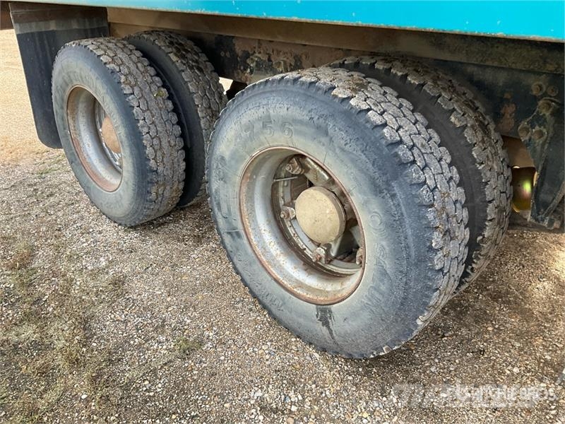 Freightliner FLD112 6x4 Grain Truck Poljoprivredni / kamioni za žitarice