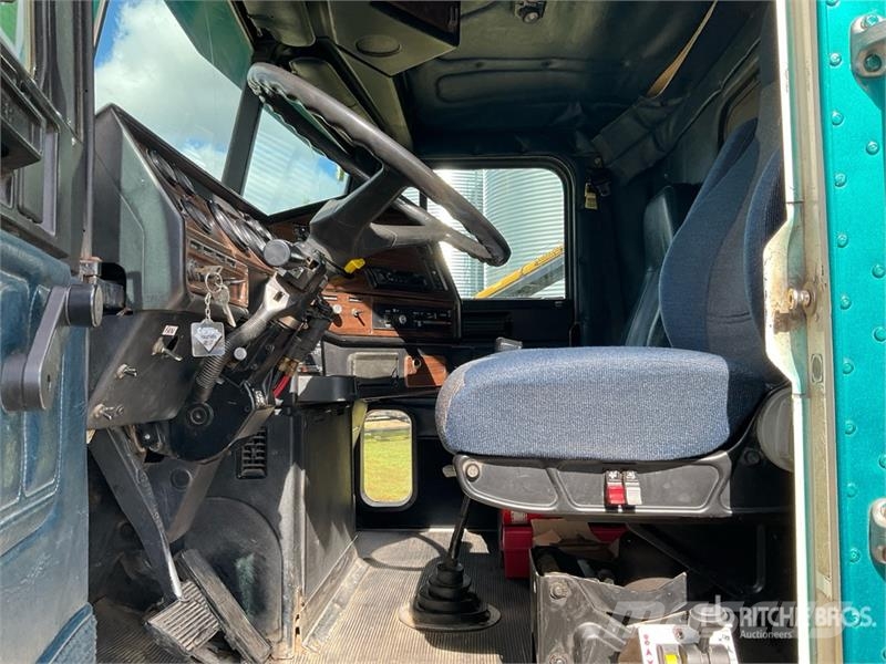 Freightliner FLD112 6x4 Grain Truck Poljoprivredni / kamioni za žitarice