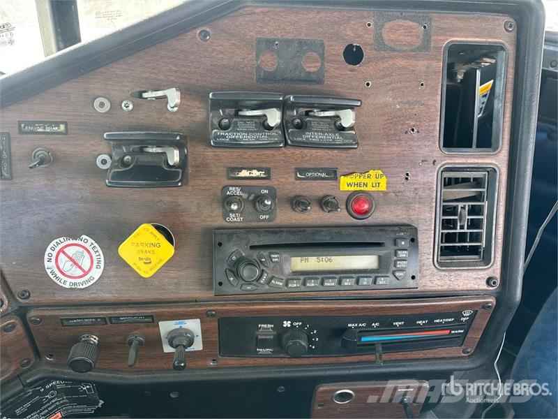 Freightliner FLD120 Betonmischer