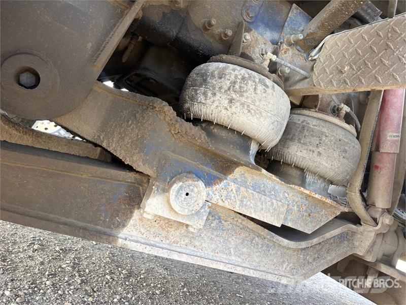 Freightliner FLD120 Betonmischer