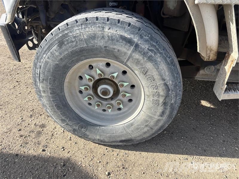 Freightliner FLD120 Betonmischer