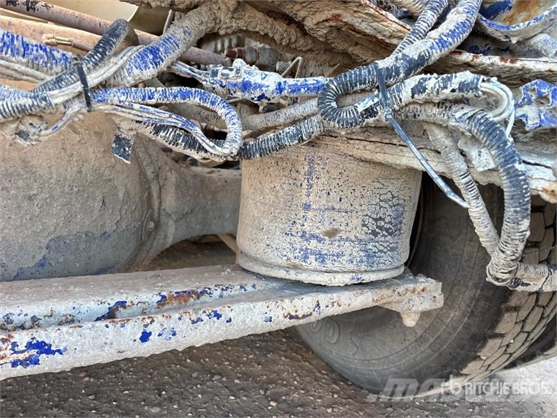 Freightliner FLD120 Betonmischer
