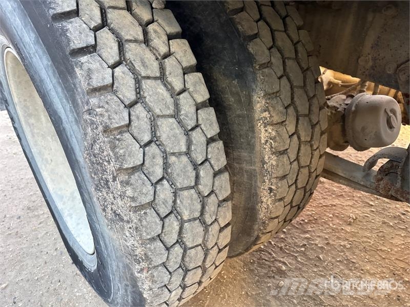 Freightliner FLD120 Betonmischer