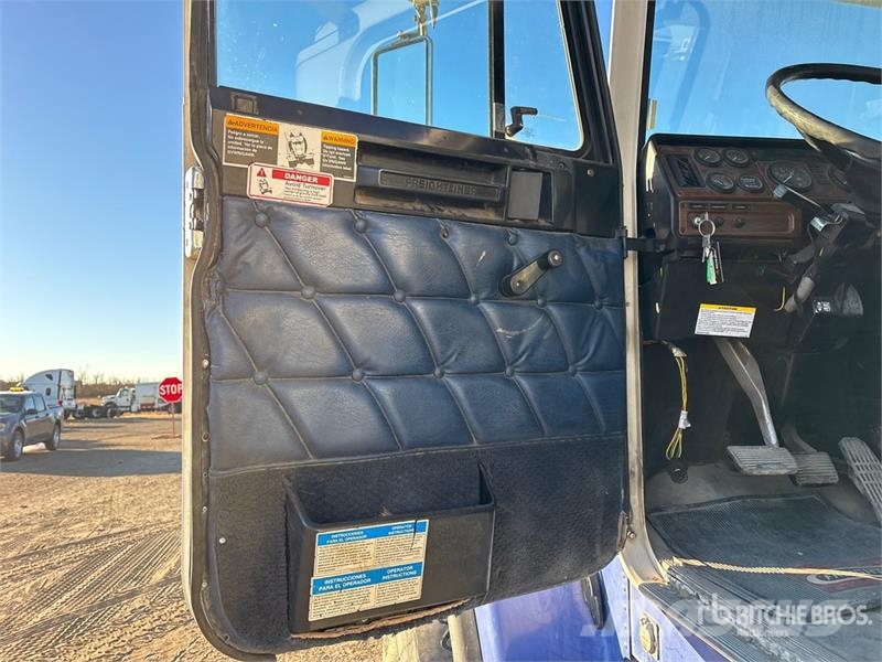 Freightliner FLD120 Betonmischer