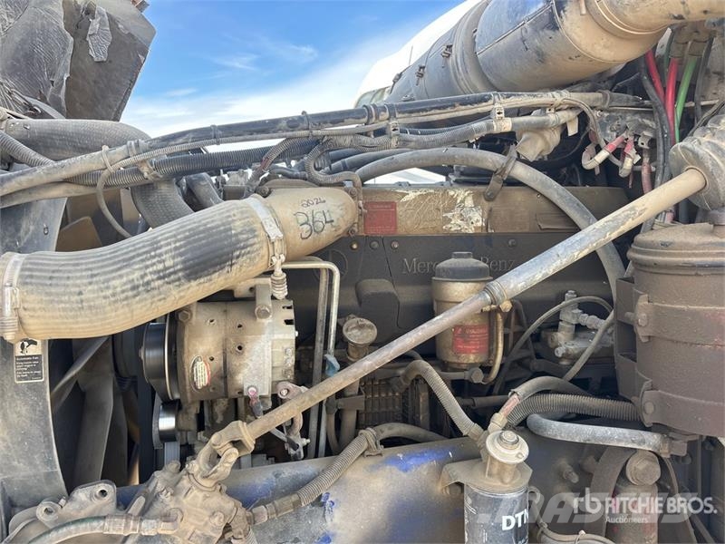Freightliner FLD120 Betonmischer