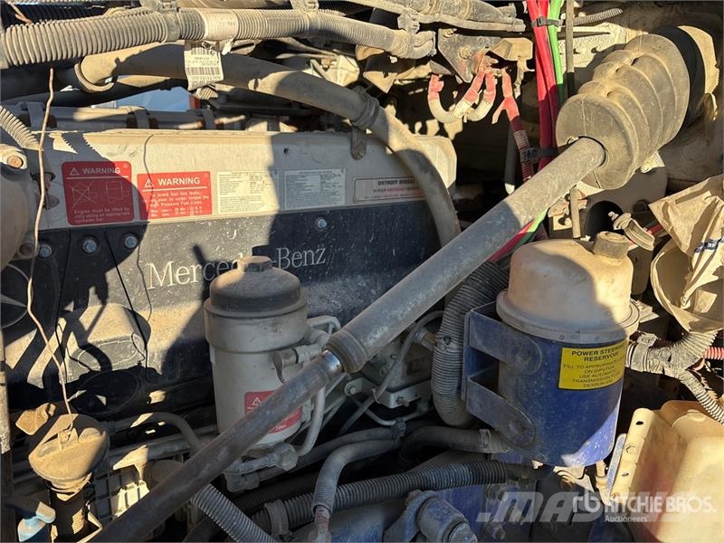 Freightliner FLD120 Betonmischer