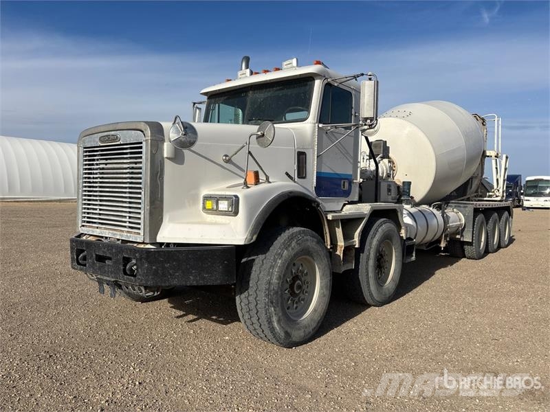 Freightliner FLD120 Betonmischer