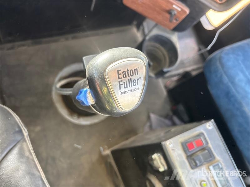 Freightliner FLD120 Betonmischer