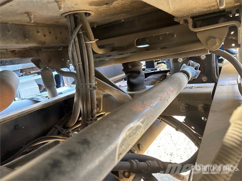 Freightliner FLD120 Betonmischer