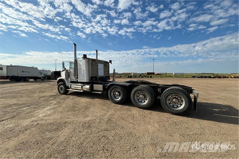 Freightliner FLD120 Tractor Units