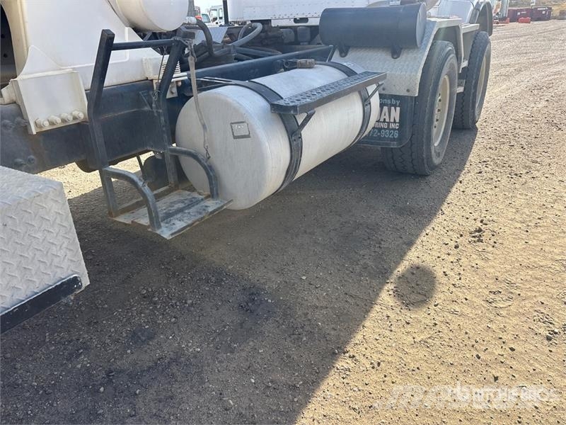 Freightliner FLD120 Betonmischer