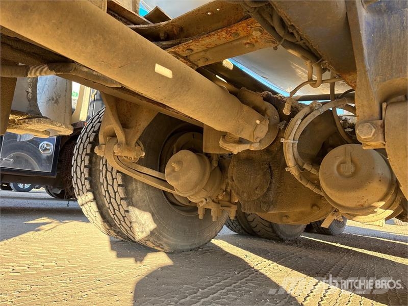 Freightliner FLD120 Betonmischer