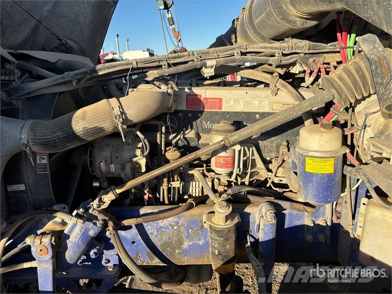 Freightliner FLD120 Betonmischer