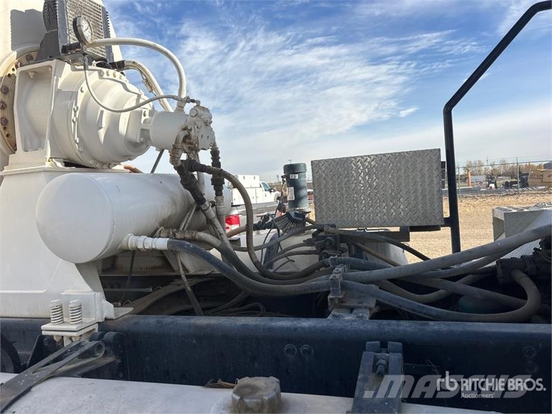 Freightliner FLD120 Betonmischer