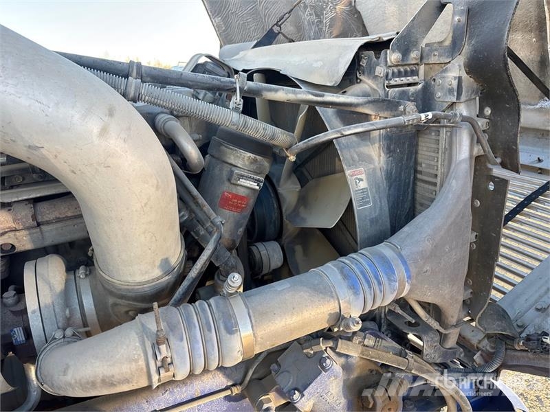 Freightliner FLD120 Betonmischer