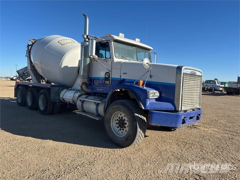 Freightliner FLD120 Betonmischer