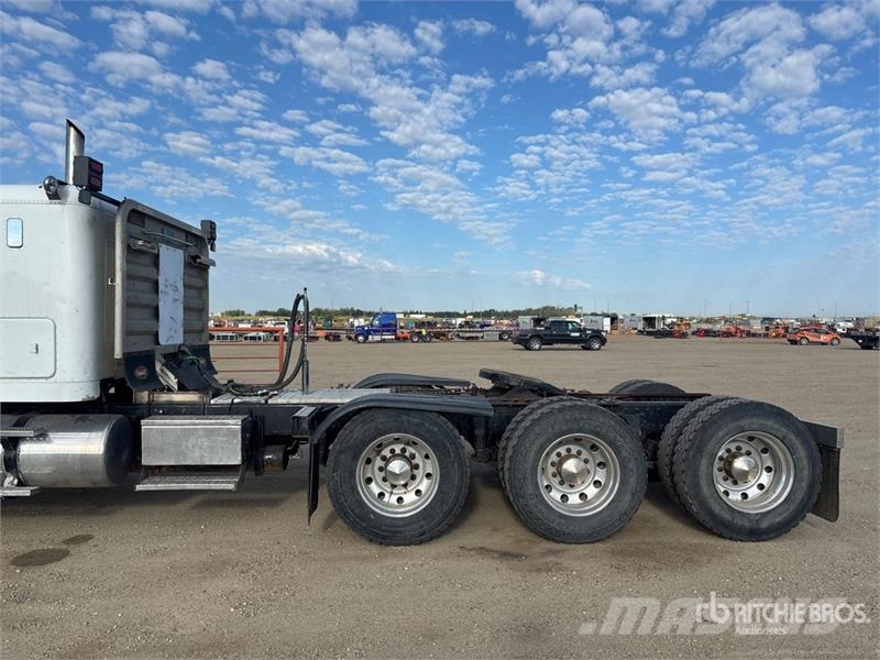 Freightliner FLD120 Tractor Units