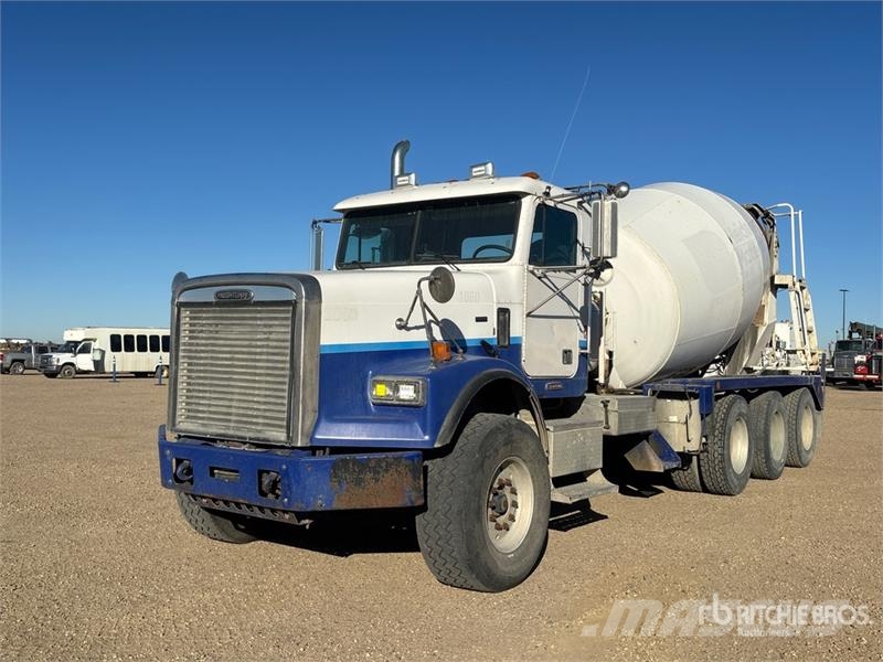 Freightliner FLD120 Betonmischer
