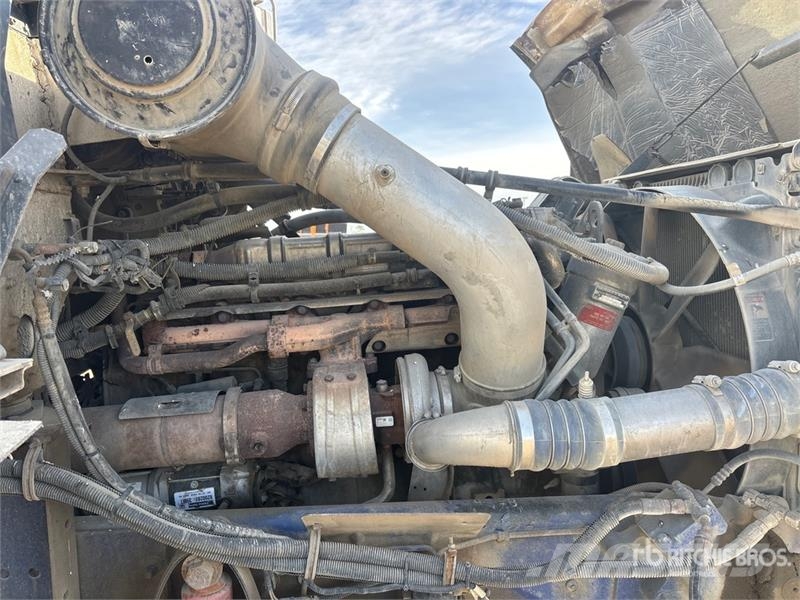 Freightliner FLD120 Betonmischer