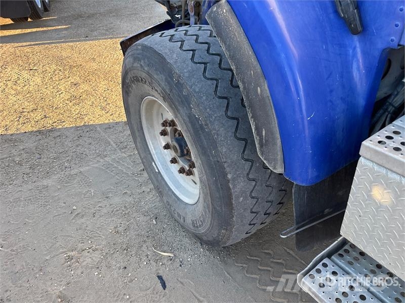 Freightliner FLD120 Betonmischer