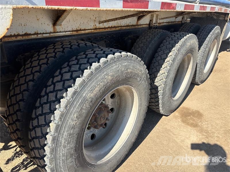 Freightliner FLD120 22000 L 8x6 Tanker Truck Tanker trucks