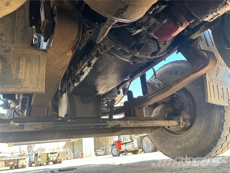 Freightliner FLD120 22000 L 8x6 Tanker Truck Tanker trucks