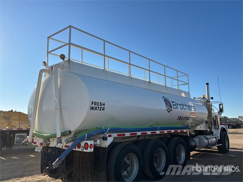 Freightliner FLD120 22000 L 8x6 Tanker Truck Kamioni cisterne