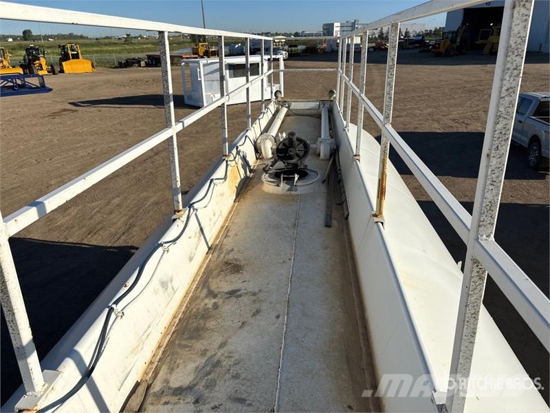 Freightliner FLD120 22000 L 8x6 Tanker Truck Kamioni cisterne