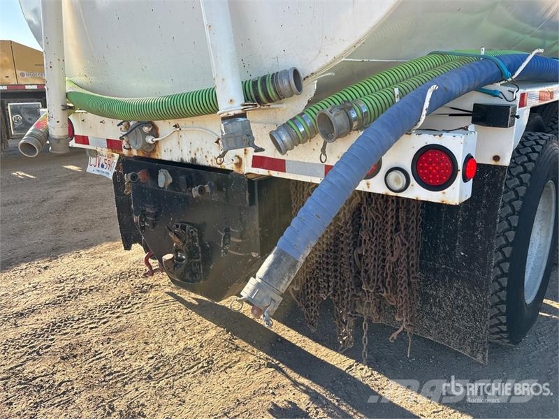 Freightliner FLD120 22000 L 8x6 Tanker Truck Kamioni cisterne