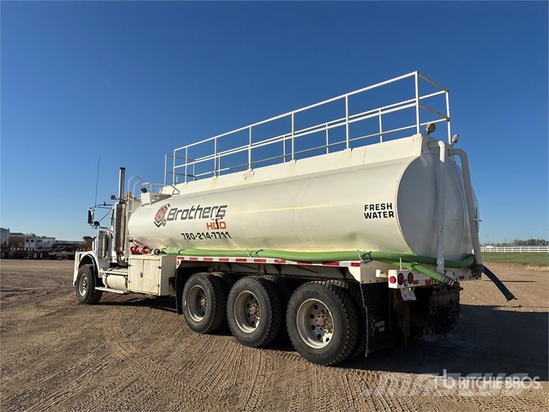Freightliner FLD120 22000 L 8x6 Tanker Truck Kamioni cisterne
