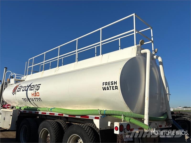 Freightliner FLD120 22000 L 8x6 Tanker Truck Kamioni cisterne
