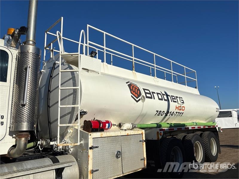 Freightliner FLD120 22000 L 8x6 Tanker Truck Kamioni cisterne