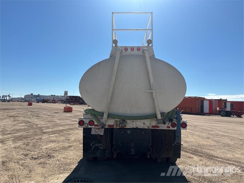 Freightliner FLD120 22000 L 8x6 Tanker Truck Tanker trucks
