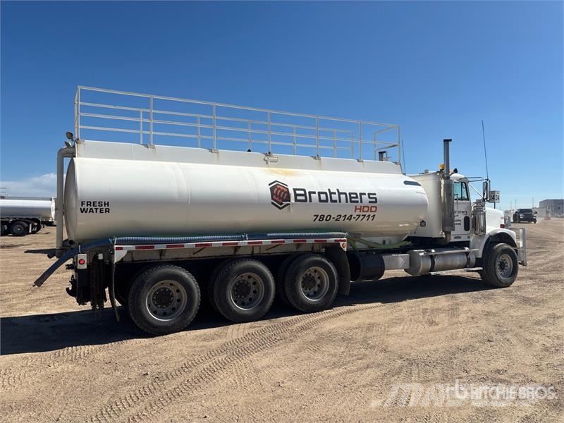 Freightliner FLD120 22000 L 8x6 Tanker Truck Tanker trucks