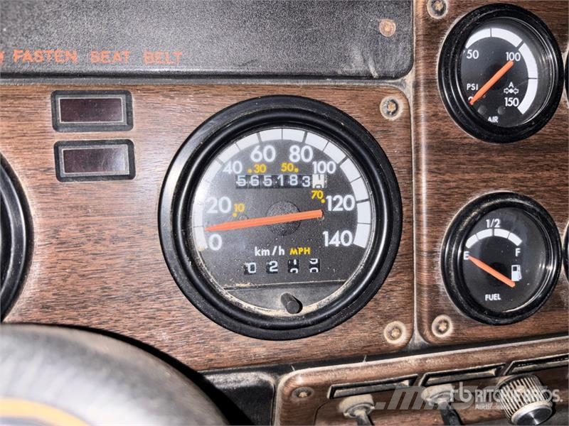 Freightliner FLD120 6x4 Grain Truck 農場/穀物運搬用トラック