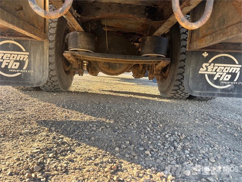 Freightliner Hiab 211E P-S Hiduo 6900 kg Knuckle Boom on  Freig Autogru