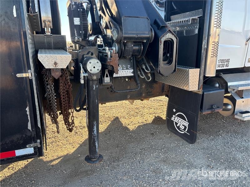 Freightliner Hiab 211E P-S Hiduo 6900 kg Knuckle Boom on  Freig Autogru