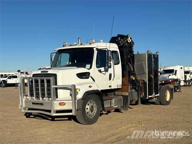Freightliner Hiab 211E P-S Hiduo 6900 kg Knuckle Boom on  Freig Autogru