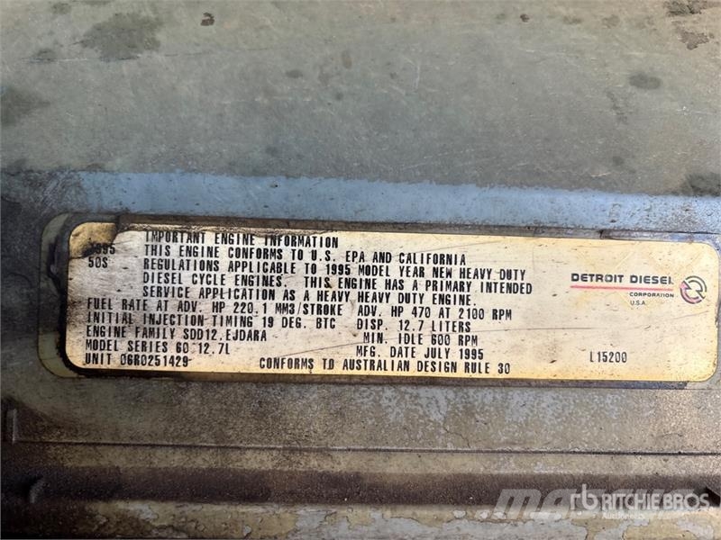 Freightliner Hiab 335 K-4 7500 lb Knuckle Boom on Freightliner Truck mounted cranes