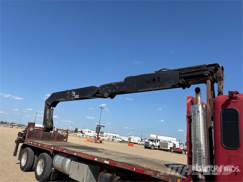 Freightliner Hiab 335 K-4 7500 lb Knuckle Boom on Freightliner Truck mounted cranes