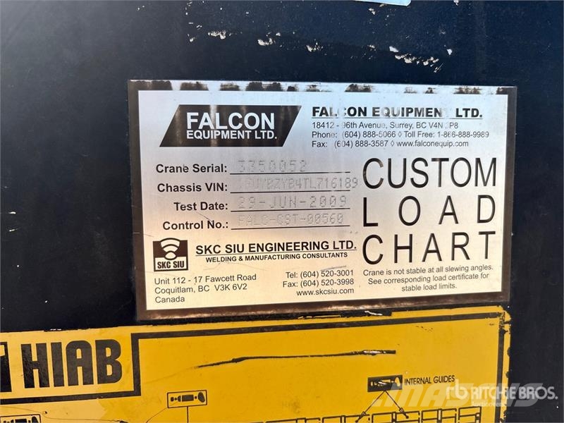 Freightliner Hiab 335 K-4 7500 lb Knuckle Boom on Freightliner Truck mounted cranes