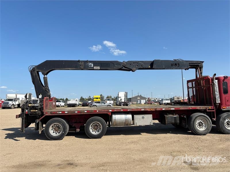 Freightliner Hiab 335 K-4 7500 lb Knuckle Boom on Freightliner Truck mounted cranes