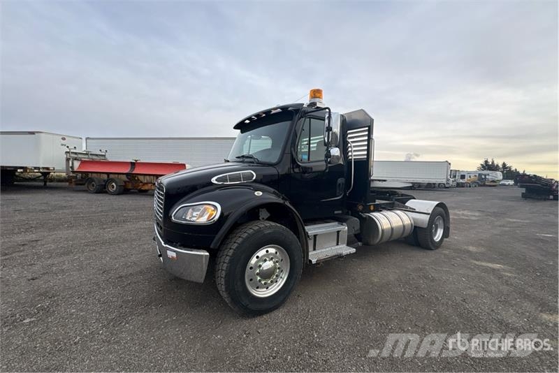 Freightliner M2 Седельные тягачи