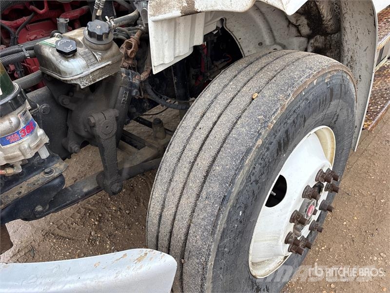 Freightliner M2 Фургони