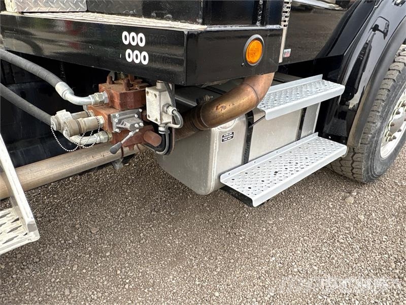 Freightliner M2 Седельные тягачи